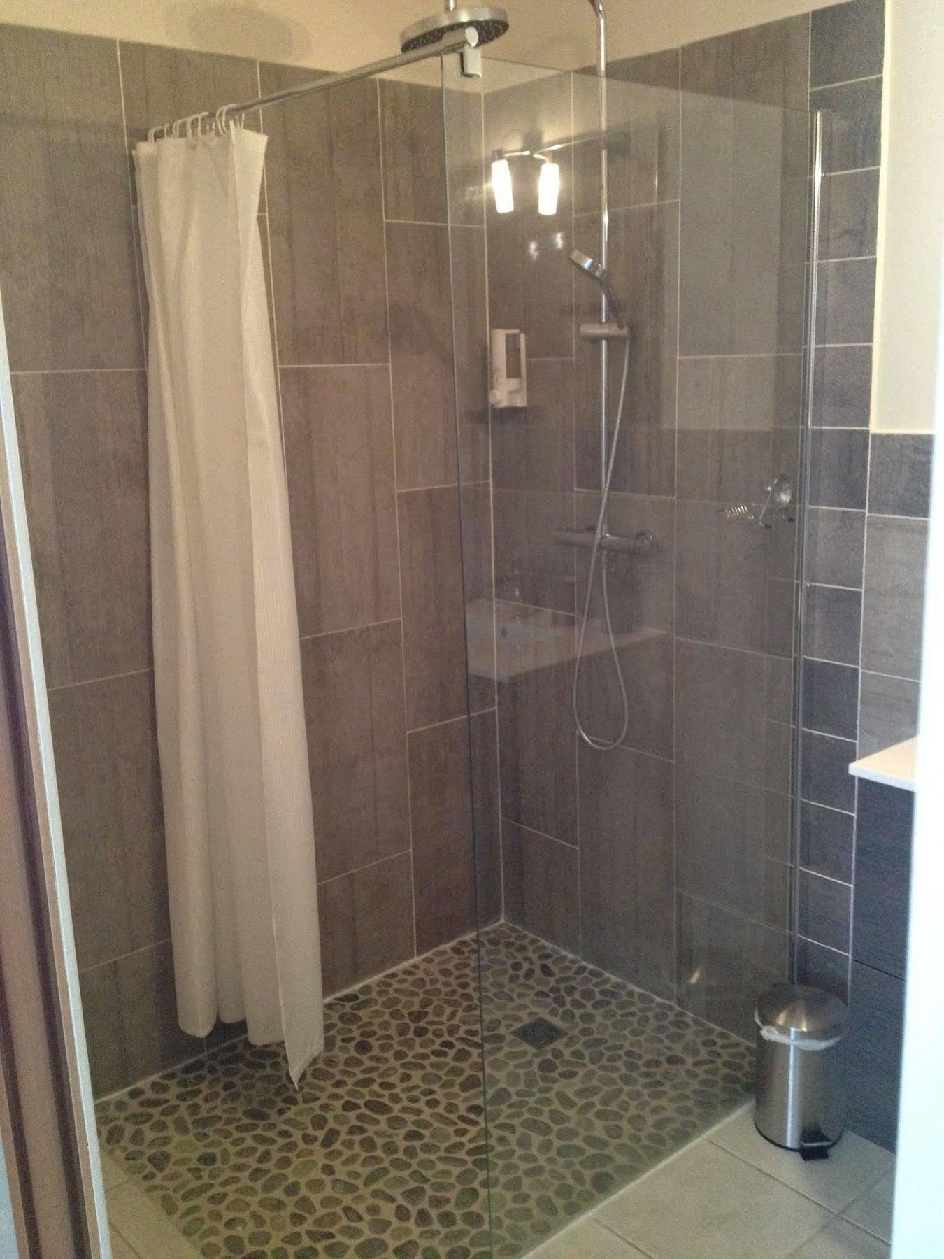 Le Mas De Servant Roulottes Et Chambres D'Hotes Auberives-en-Royans Buitenkant foto